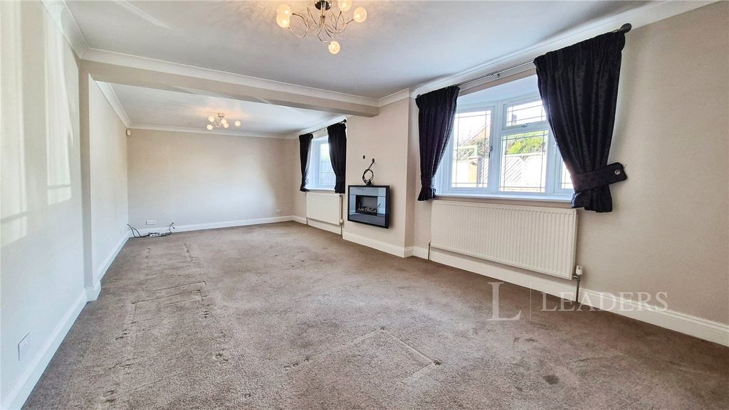 Property photo 3 of 27 Picture No. 34