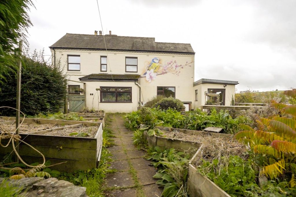 Property photo 1 of 26