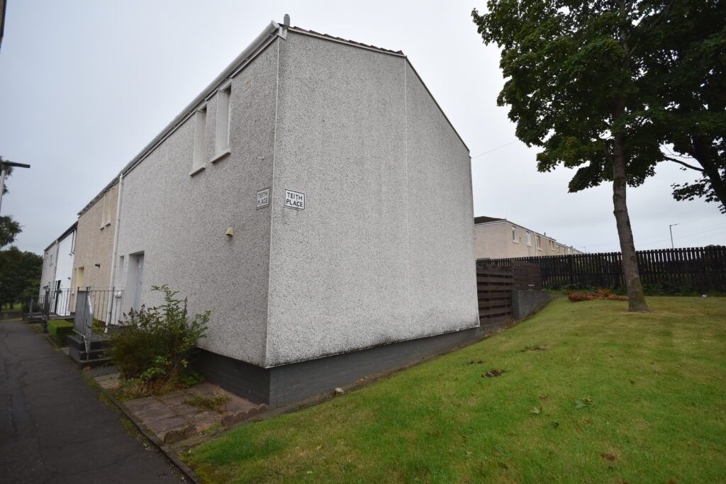 Property photo 3 of 25