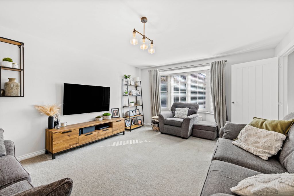 Property photo 2 of 22 Image11.Jpg