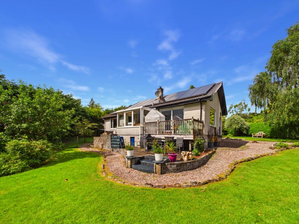 Property photo 2 of 35