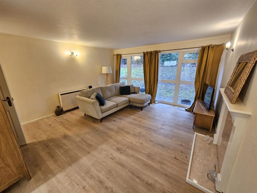 Property photo 2 of 9 Lounge 1.Jpg