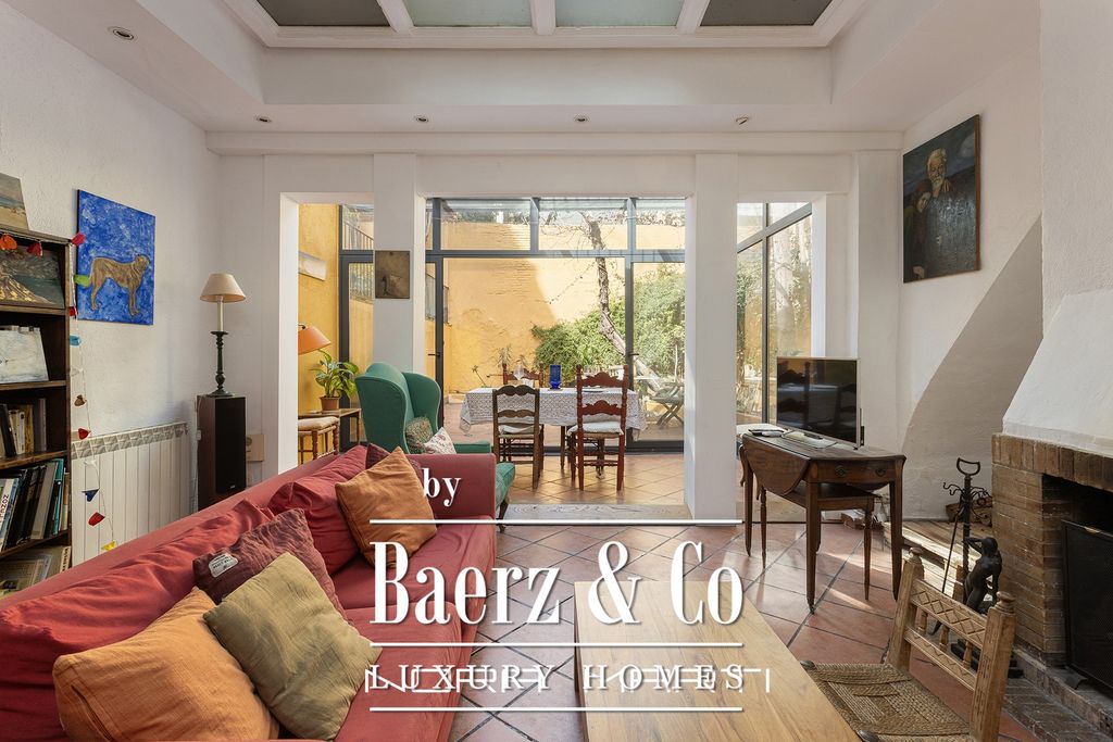 Property photo 3 of 44