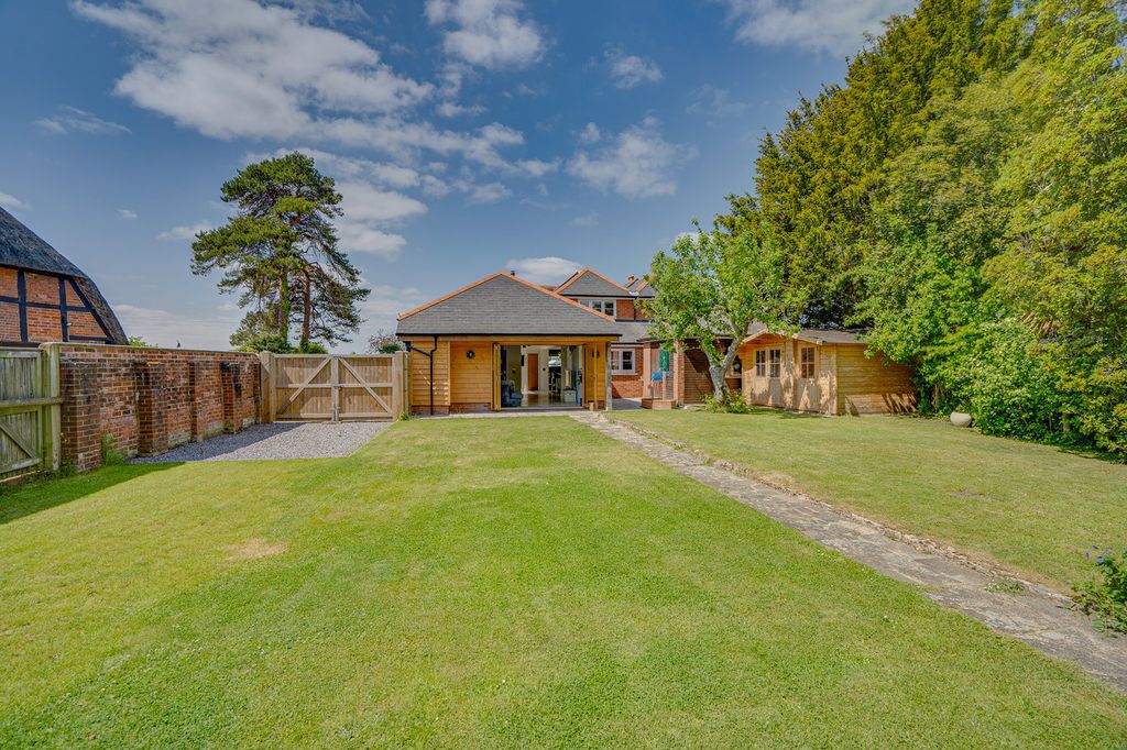 Property photo 3 of 30