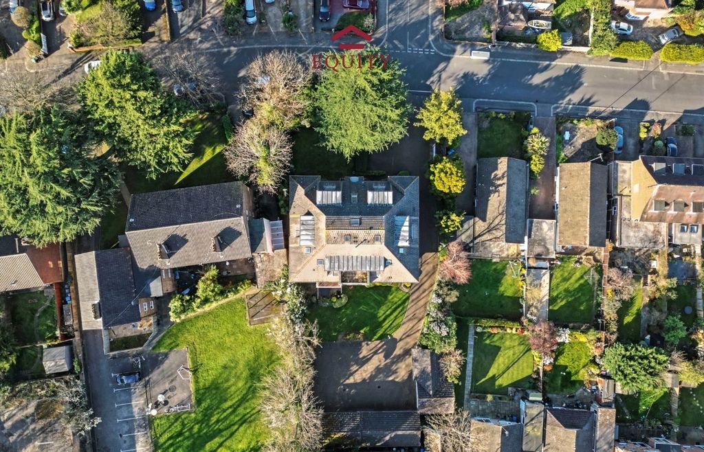 Additional image 26 of 3 bed flat for saleCulloden Road, Enfield EN2
