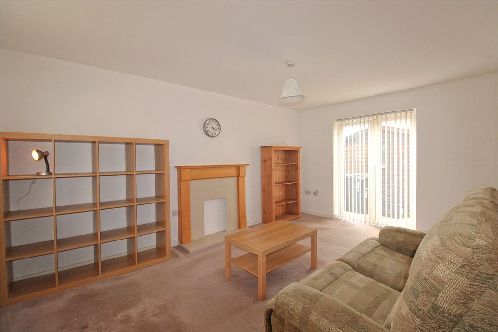 Property photo 2 of 19 Picture No. 08