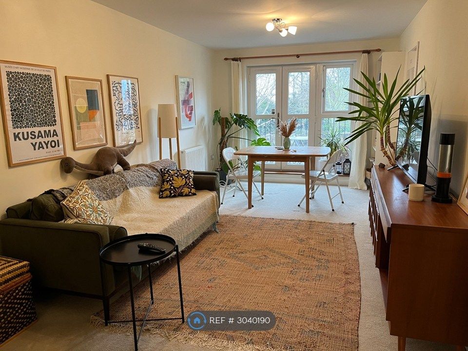 Property photo 1 of 5 Example Of Flat Being Lived In