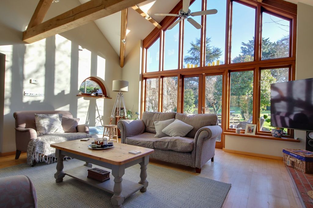 Property photo 3 of 15