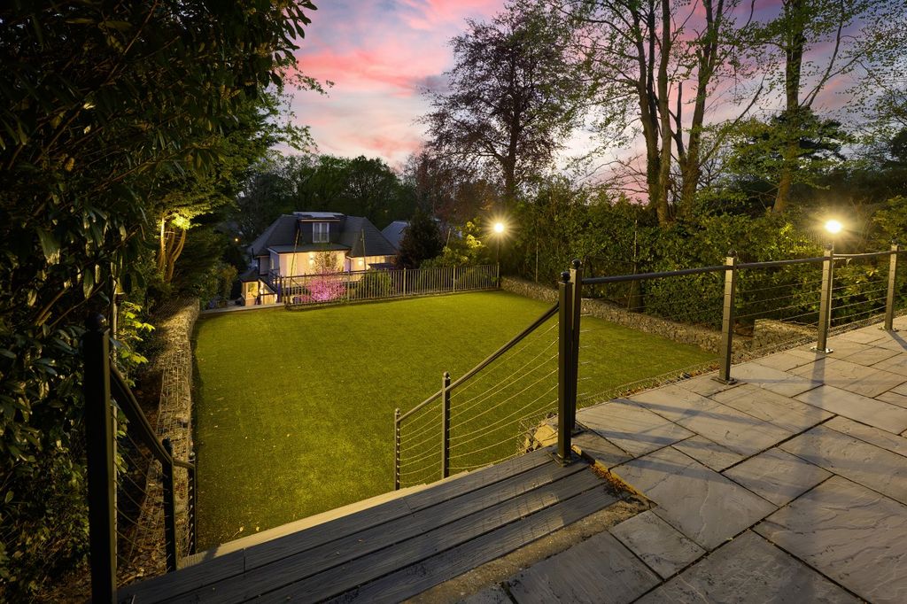 Additional image 33 of 5 bed detached house for saleDrakes Close, Esher, Surrey KT10