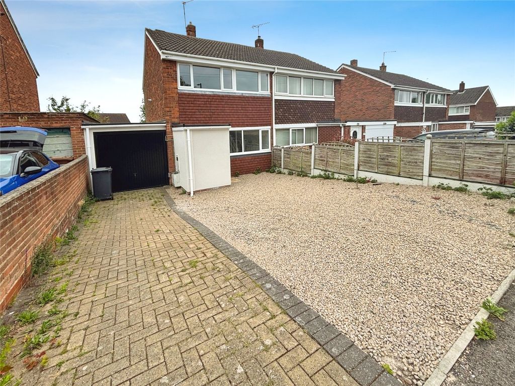 Property photo 1 of 10 Front