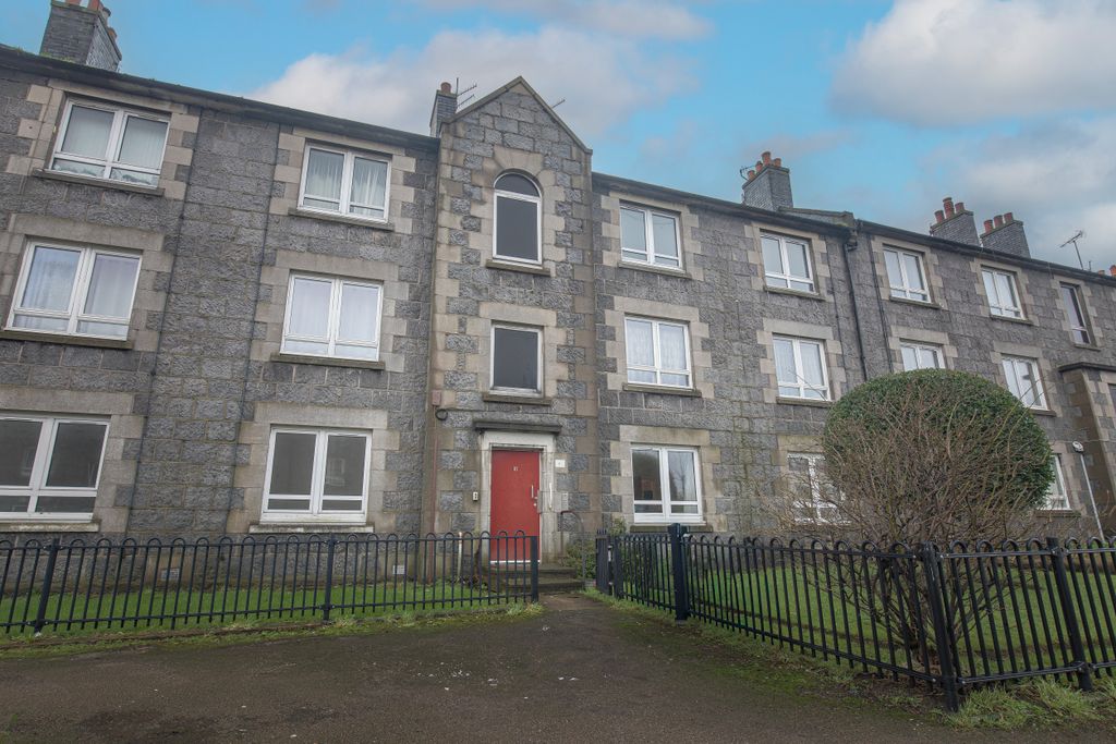 Property photo 1 of 12 Exterior