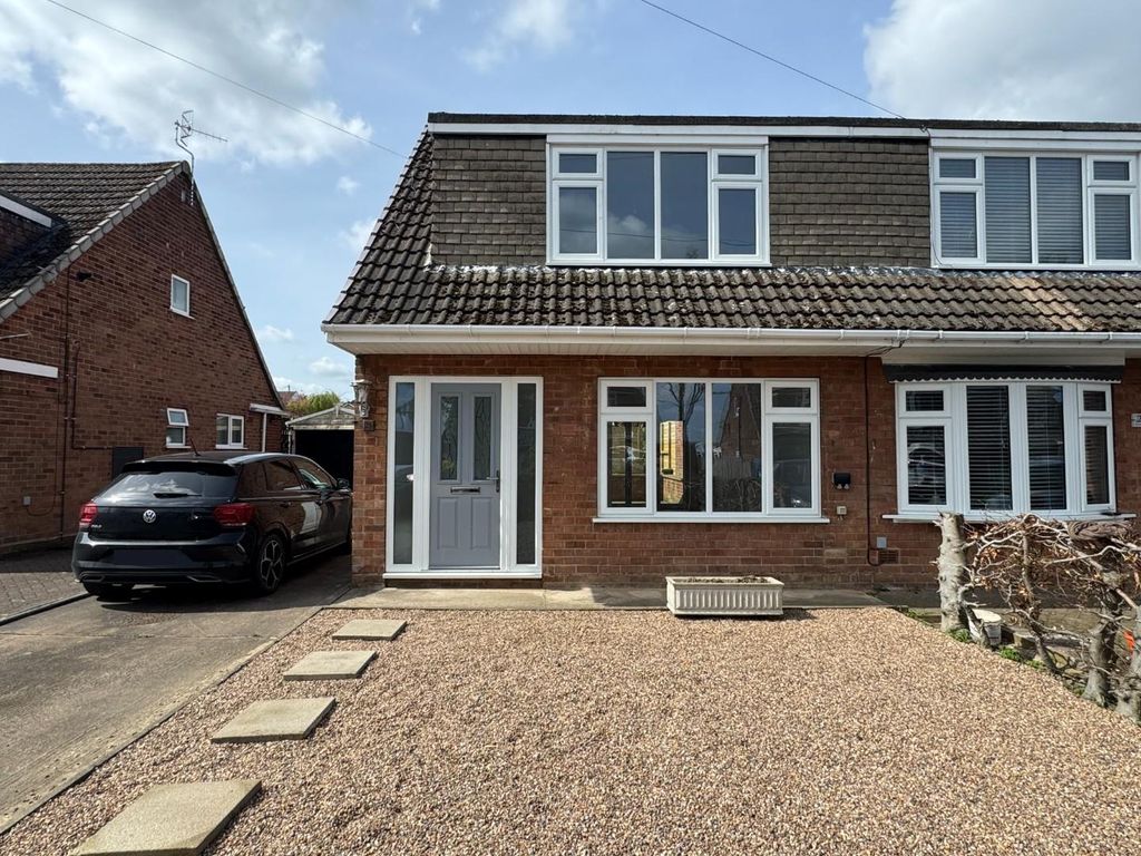 Property photo 1 of 13 Front