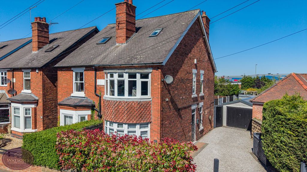 Property photo 1 of 33