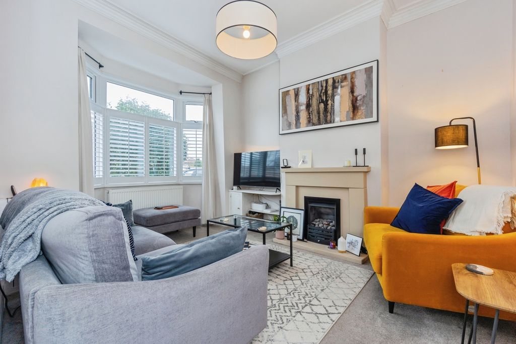 Property photo 3 of 19 Pbox-Img.Jpg