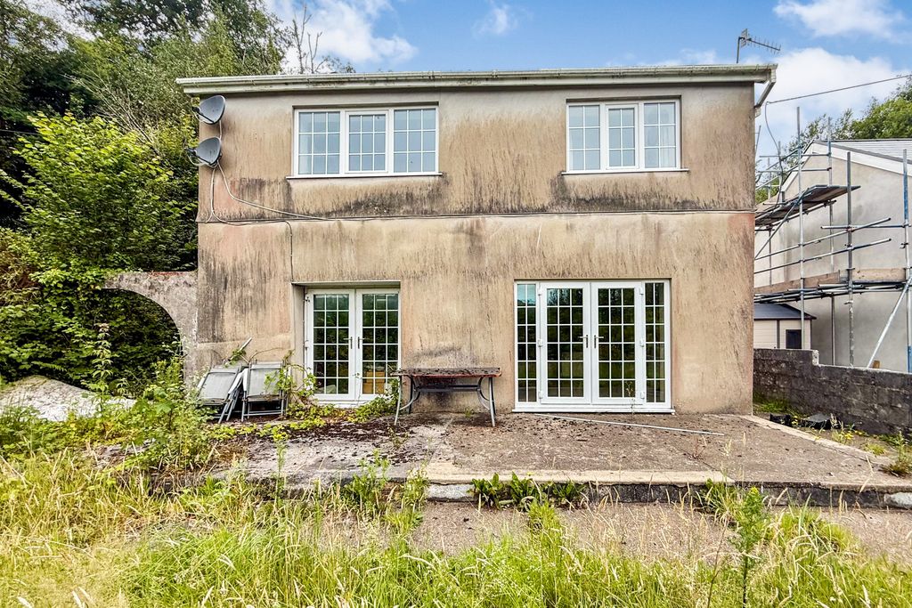 Property photo 1 of 21 39 Penywern Road, Ystalyfera, Swansea, Wales, Sa9 2Nh
