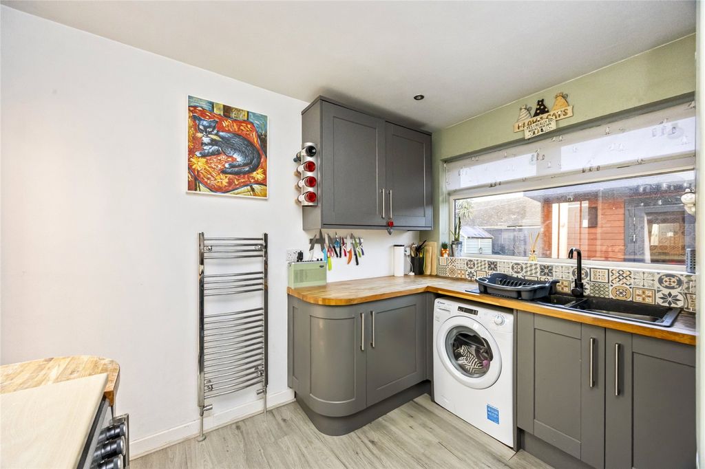 Property photo 3 of 20 Picture No. 08