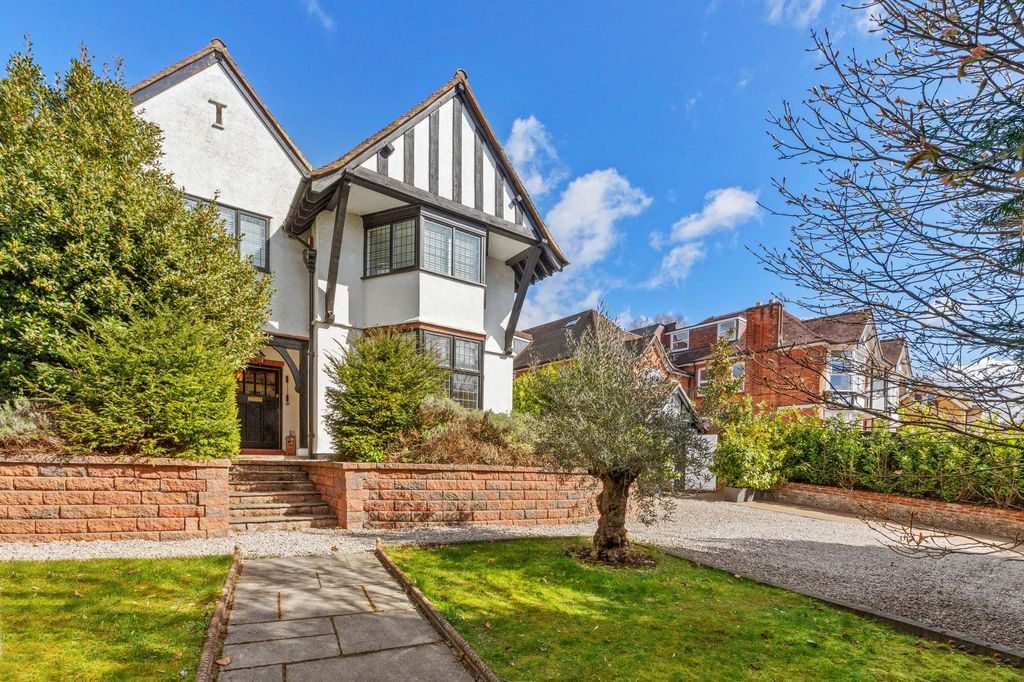 Property photo 1 of 16