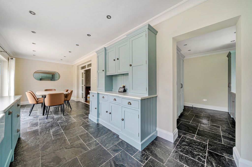 Property photo 3 of 25 Kitchen Diner Angle 2