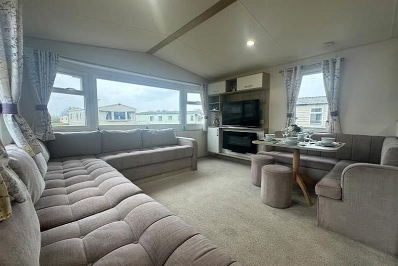 Property photo 2 of 5 East Midlands