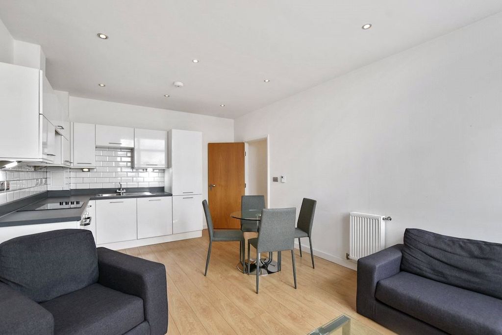 Property photo 2 of 13 Picture No. 09