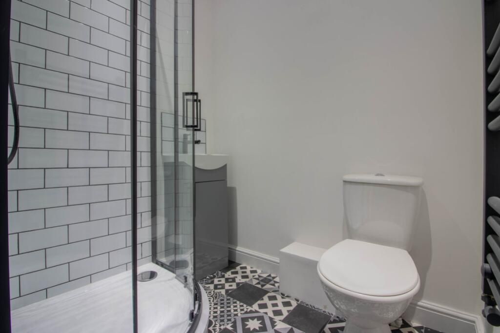 6 bed shared accommodation to rentFletcher Road, Beeston NG9 photo 5