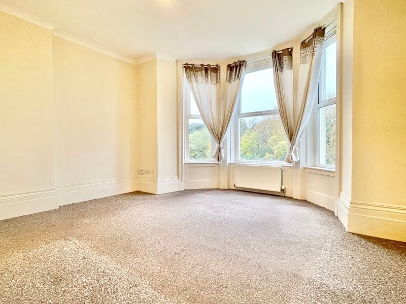 Property photo 2 of 12 Photo 8