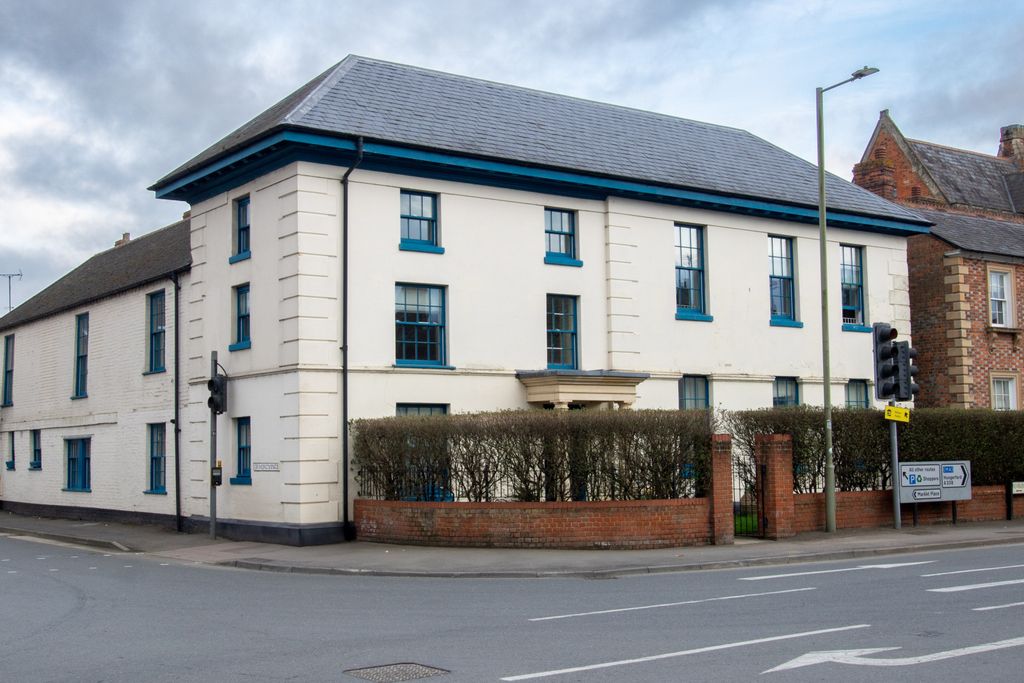 Property photo 1 of 7 Picture No. 09