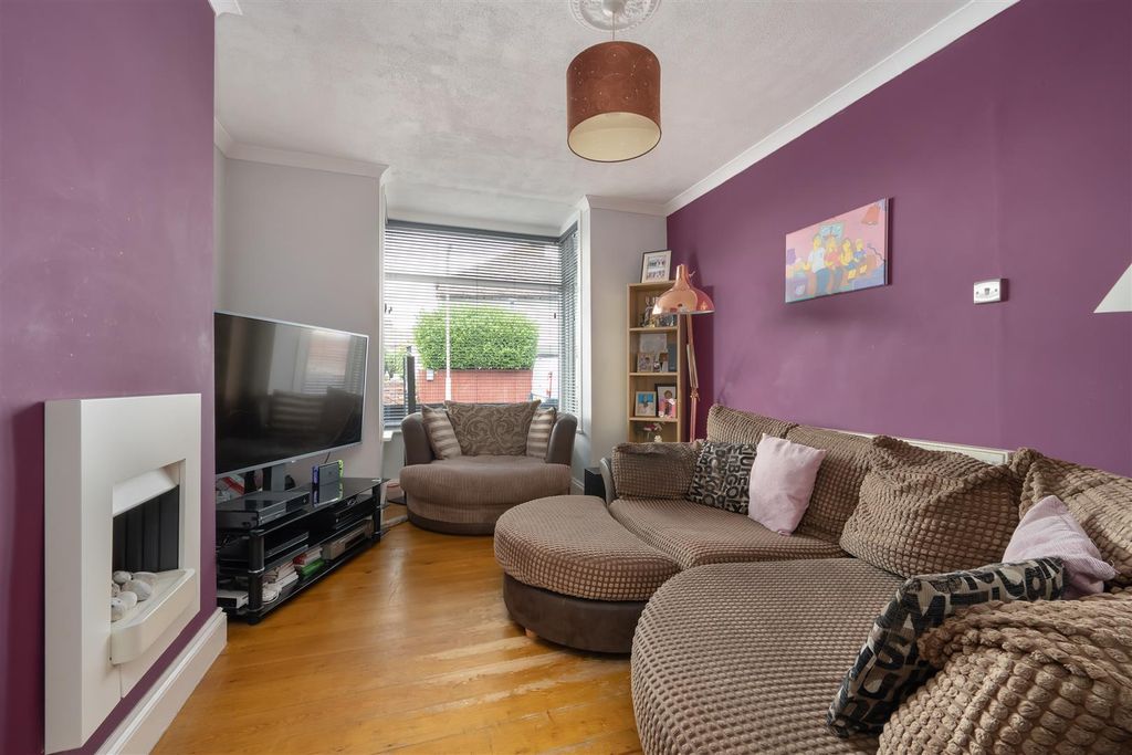 Property photo 3 of 19 Grafton Rise, Herne Bay