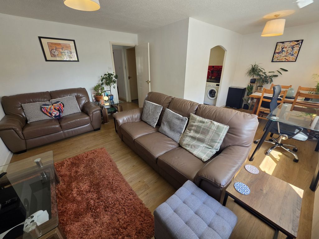 Property photo 2 of 11 Gallery