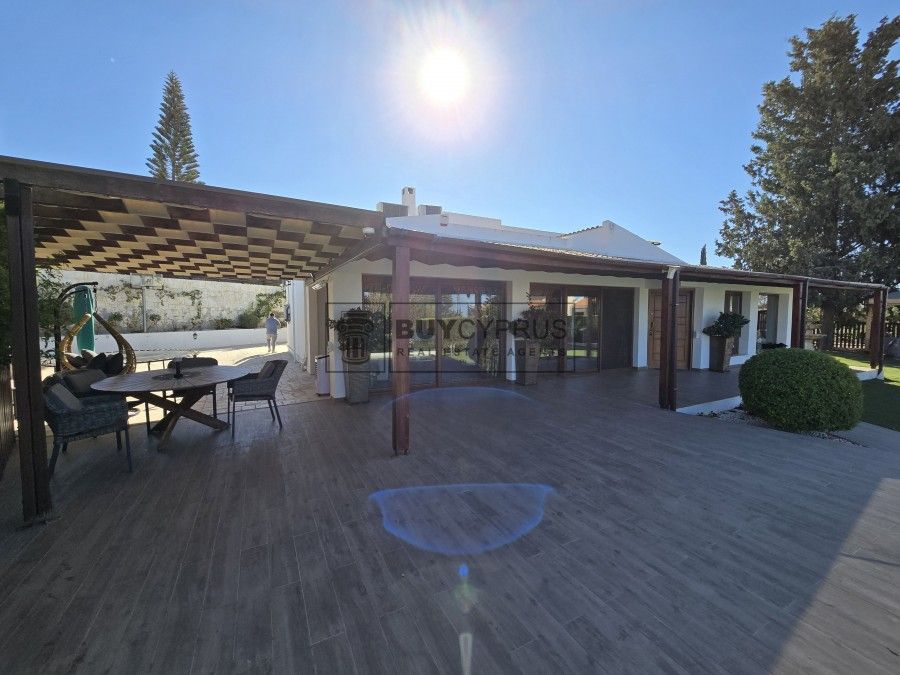 Property photo 3 of 51