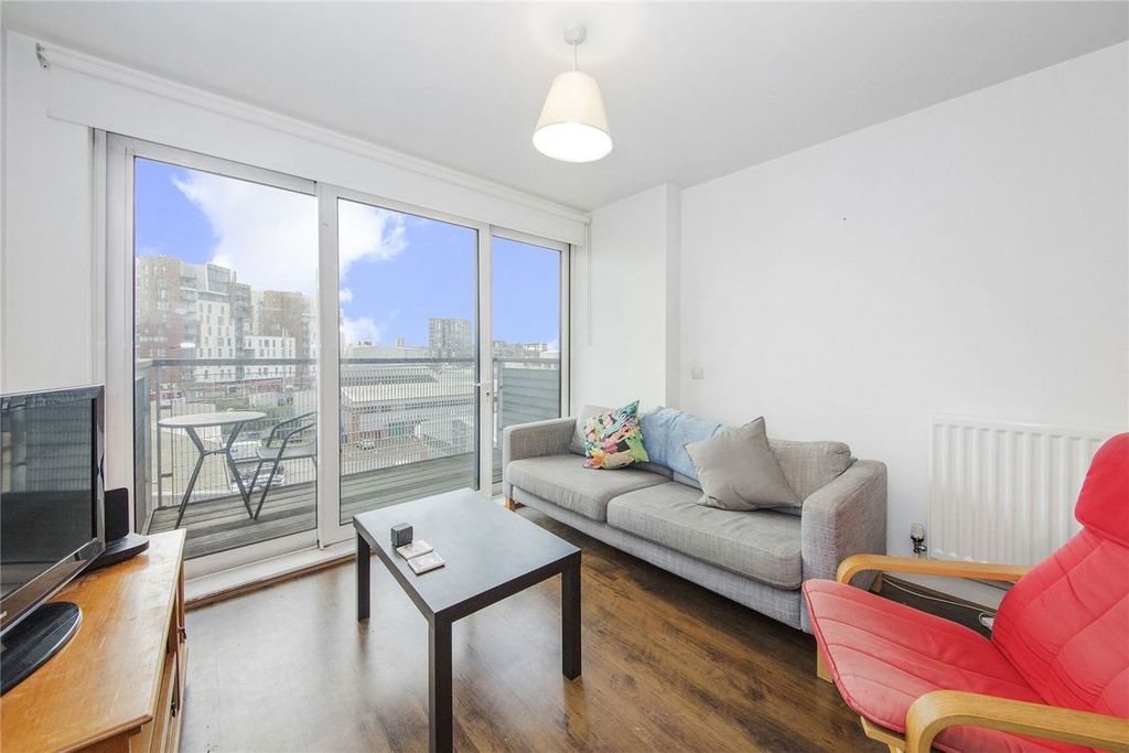 Property photo 1 of 11
