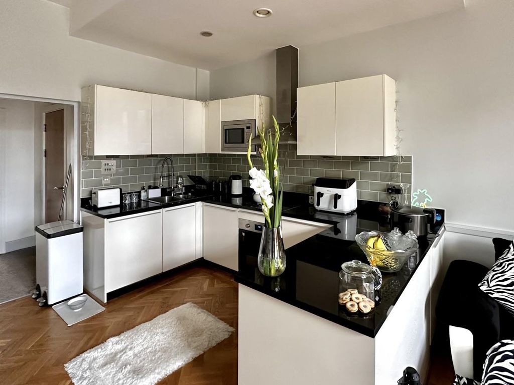 Property photo 3 of 6 Open Plan Lounge/Dining/Kitchen