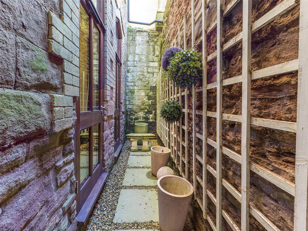 Property photo 3 of 12 Picture No. 05