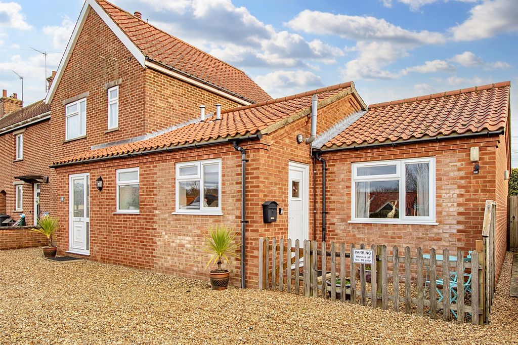 Property photo 1 of 29 2349082