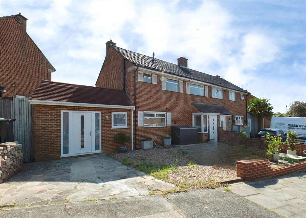 Property photo 1 of 13 Front