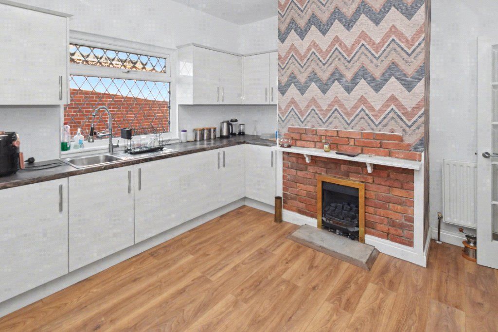 Property photo 3 of 18 Picture No. 11