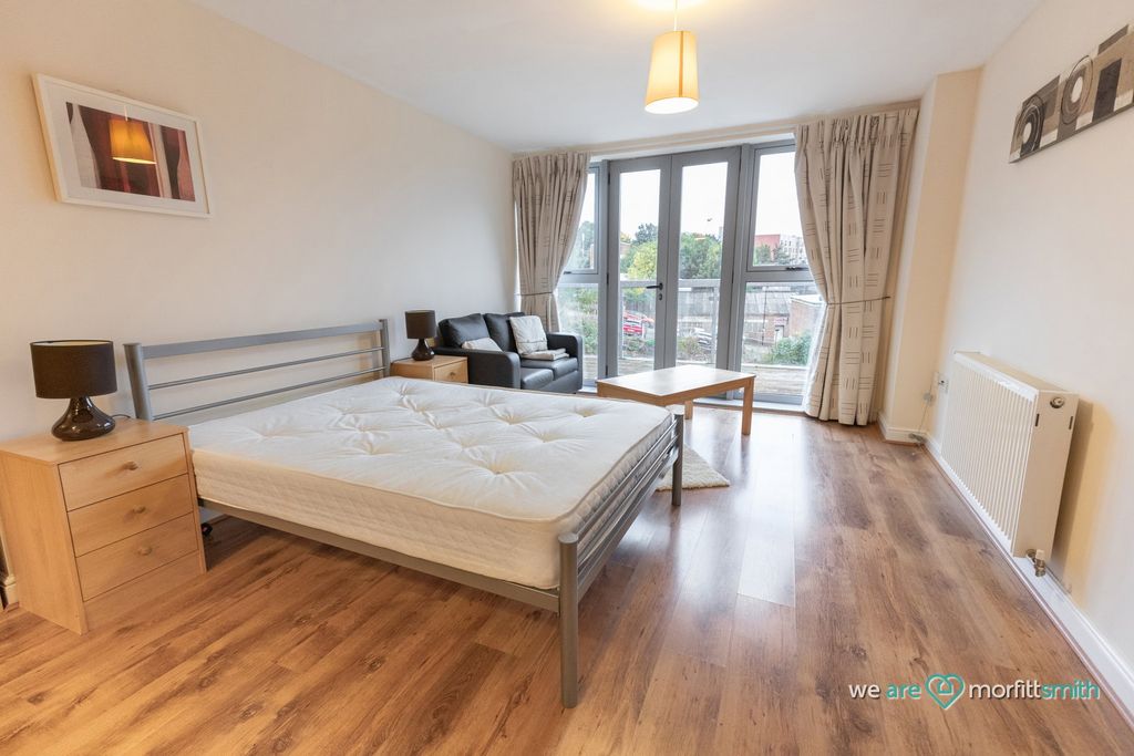 Property photo 1 of 10