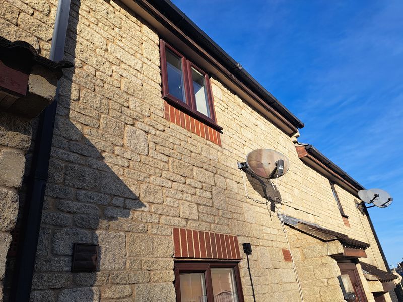 Property photo 1 of 10 Photo 11