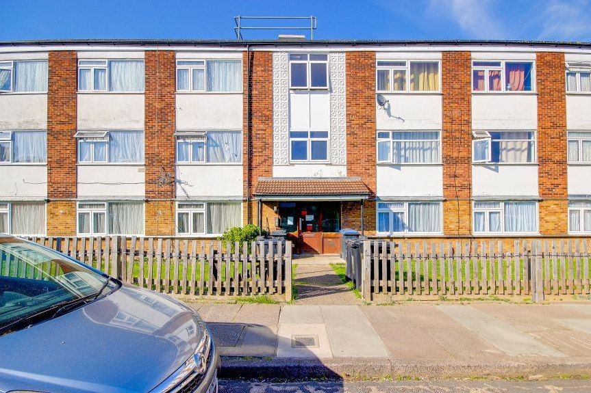 Property photo 2 of 17