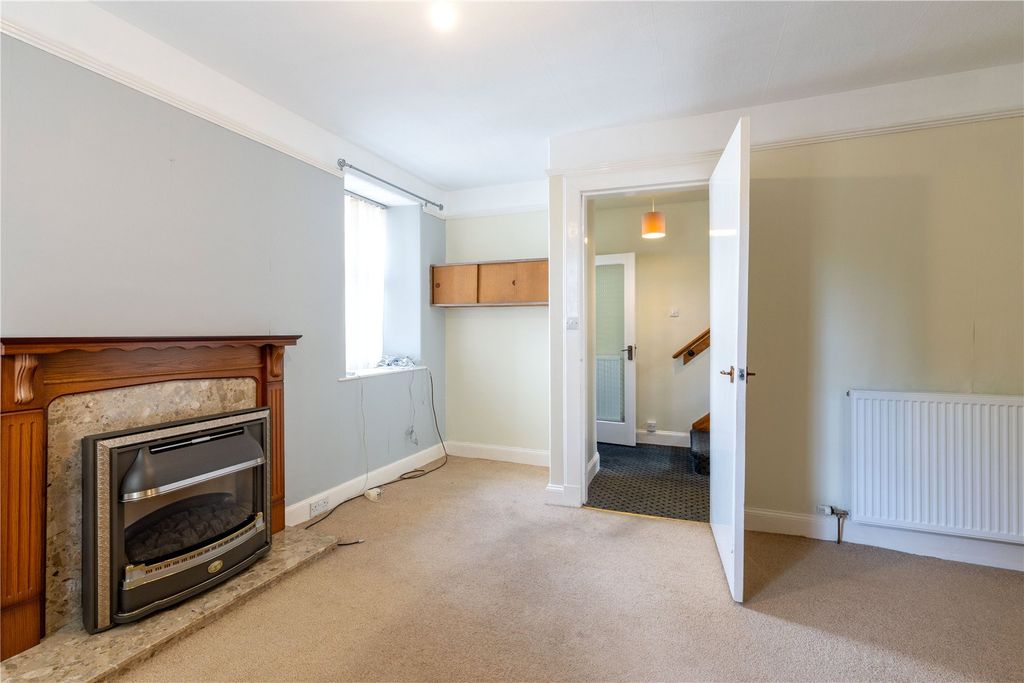 Property photo 3 of 18 Picture No. 04