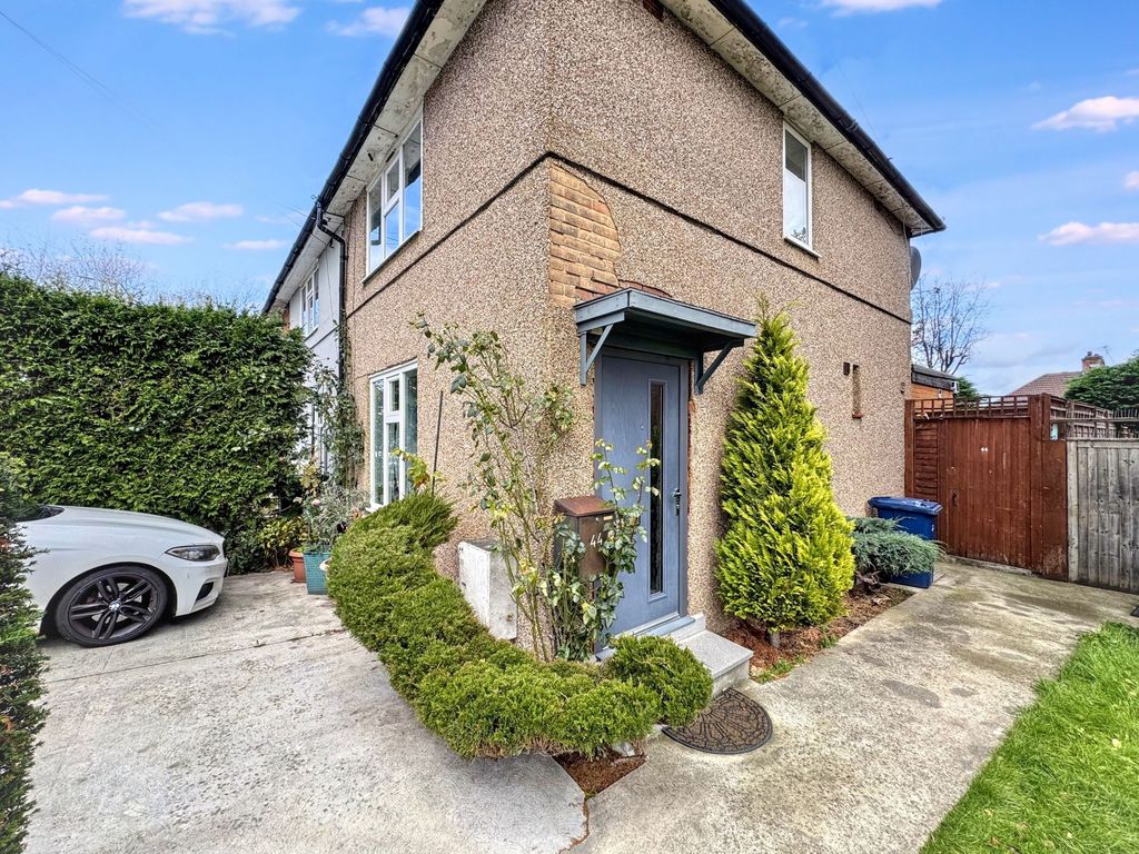 Property photo 2 of 15 Exterior