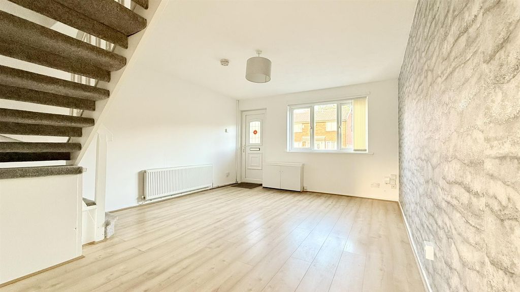 Property photo 3 of 12 Fullsizerender-2.Jpeg