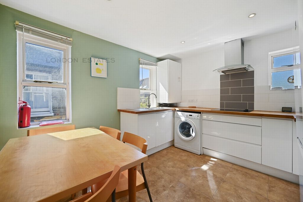 Property photo 2 of 12 Photo 9