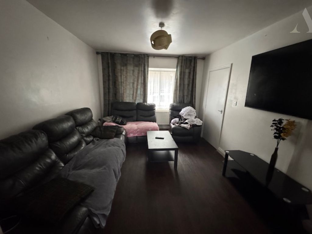 Property photo 3 of 13 7 Azalea Lounge