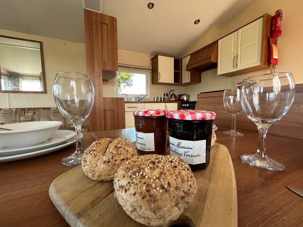 Property photo 1 of 6 Car0051607 - Static Caravan