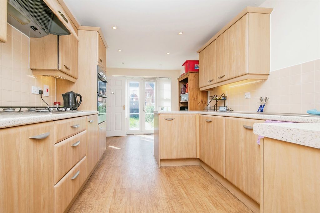 Property photo 2 of 15