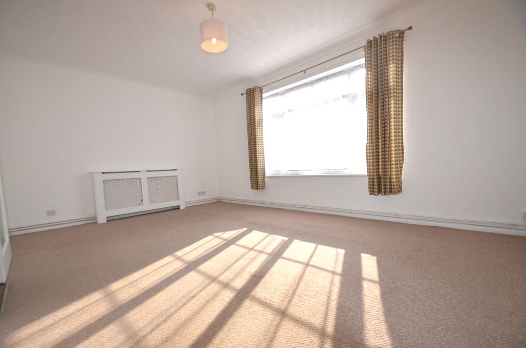 Property photo 2 of 8 Reception Area