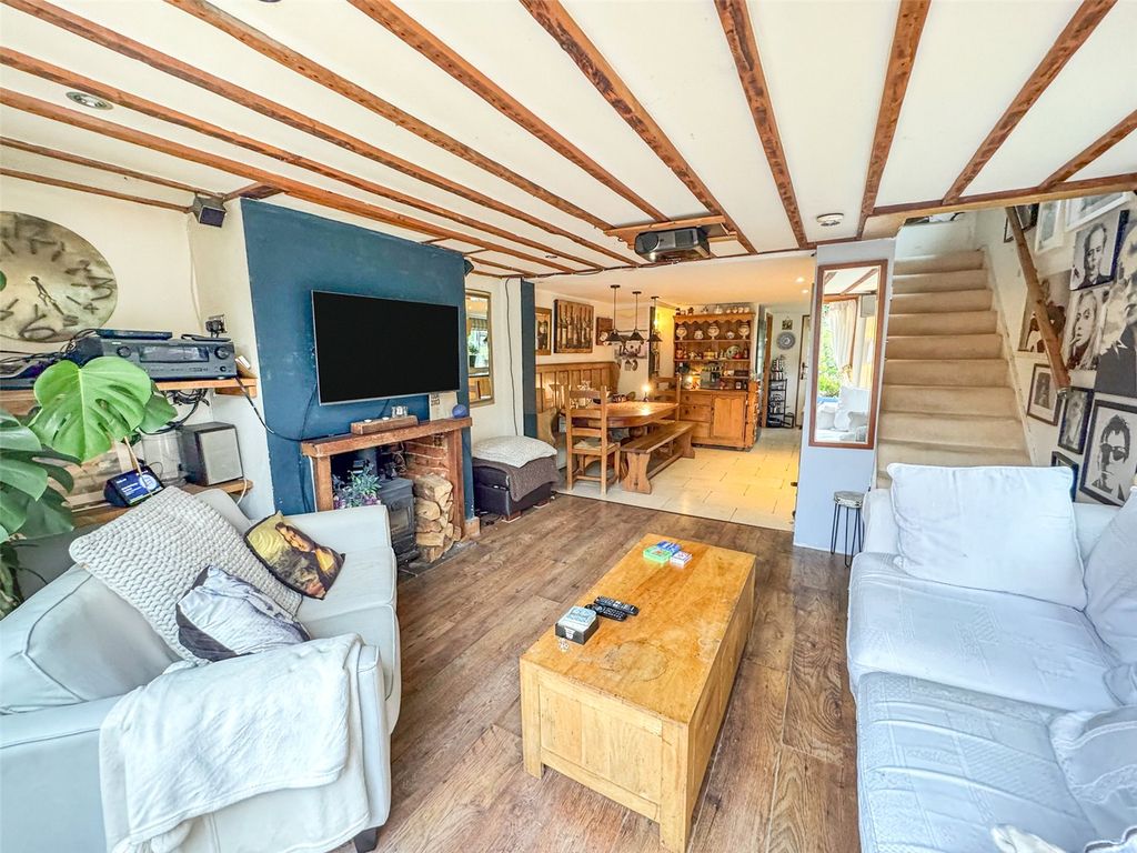 Property photo 2 of 11 Picture No. 33