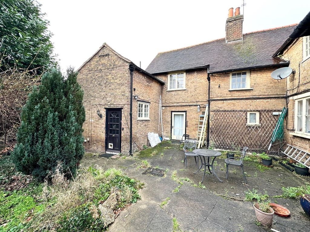 Property photo 1 of 12 Front.Jpg