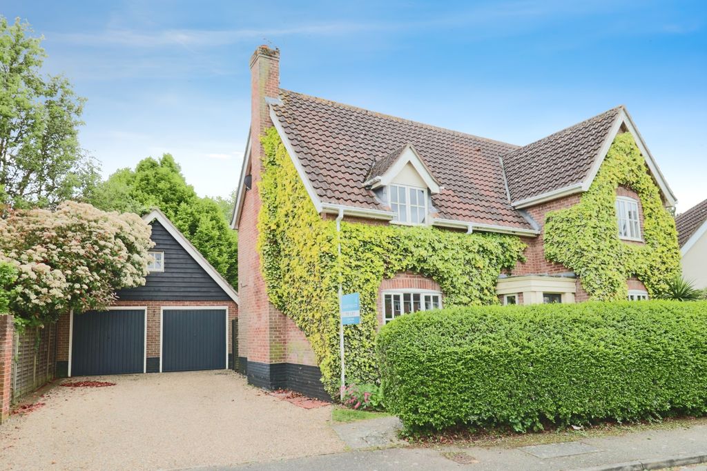 Property photo 1 of 13